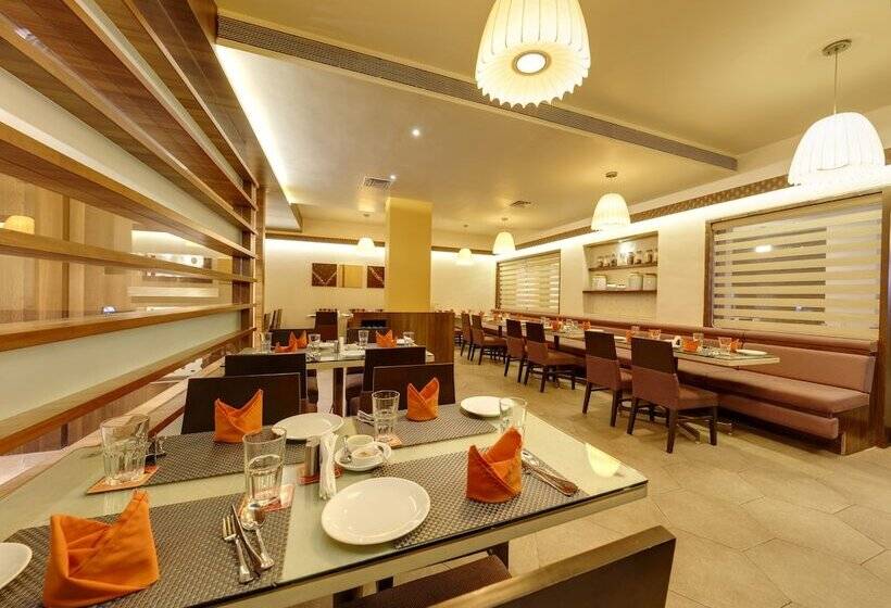 Отель Regenta Place Raysons Kolhapur