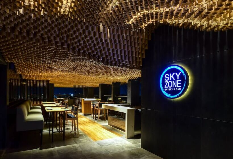 Отель Regenta Place Raysons Kolhapur