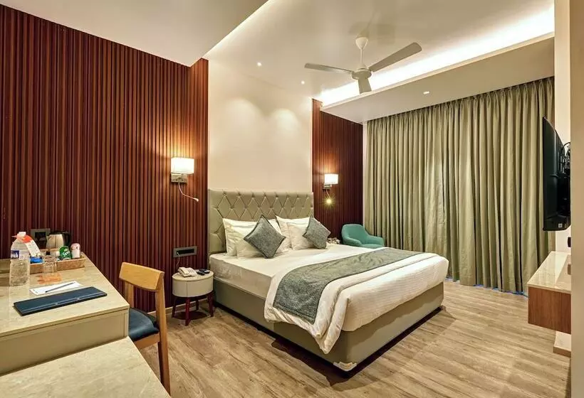 ホテル Regenta Place Raysons Kolhapur