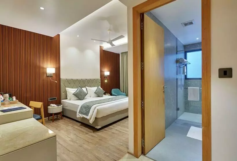 ホテル Regenta Place Raysons Kolhapur