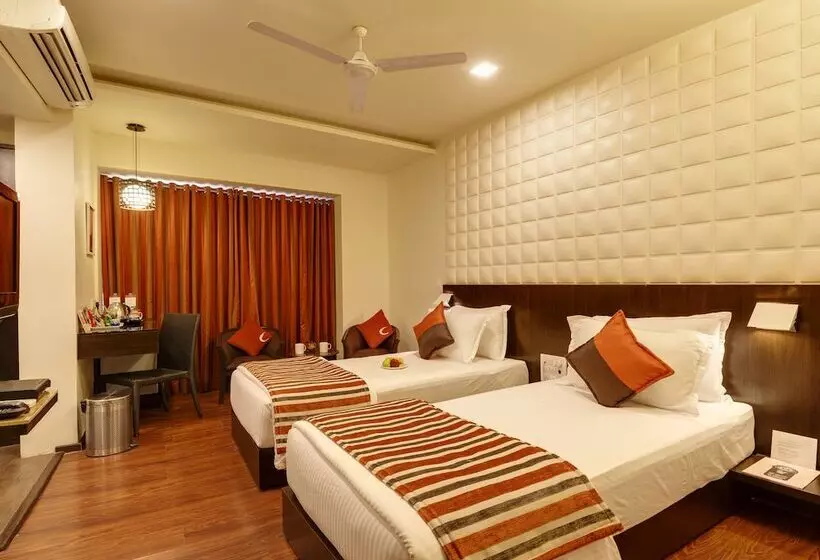ホテル Regenta Place Raysons Kolhapur
