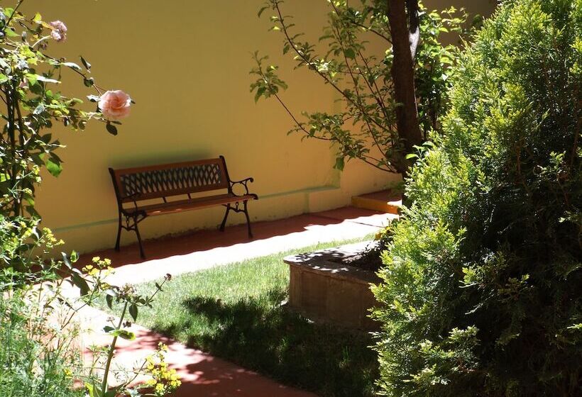 ホテル El Manzano Hostel