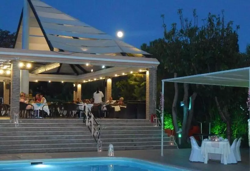 ホテル Kalloni Village Apartments