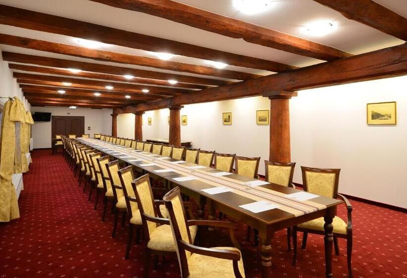 ホテル Malý Pivovar