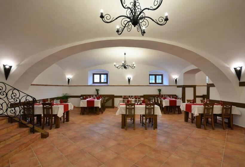 ホテル Malý Pivovar