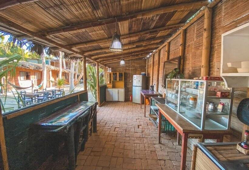 Otel Naif Rustic & Ecologic Lodge