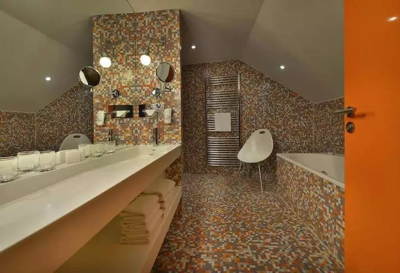 Omnia Hotel Relax & Wellness