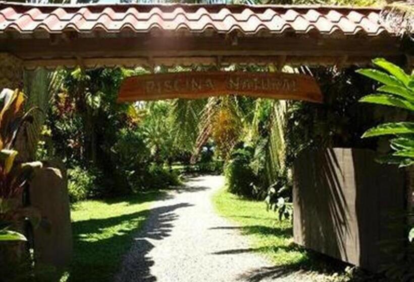 ホテル Piscina Natural On The Sea