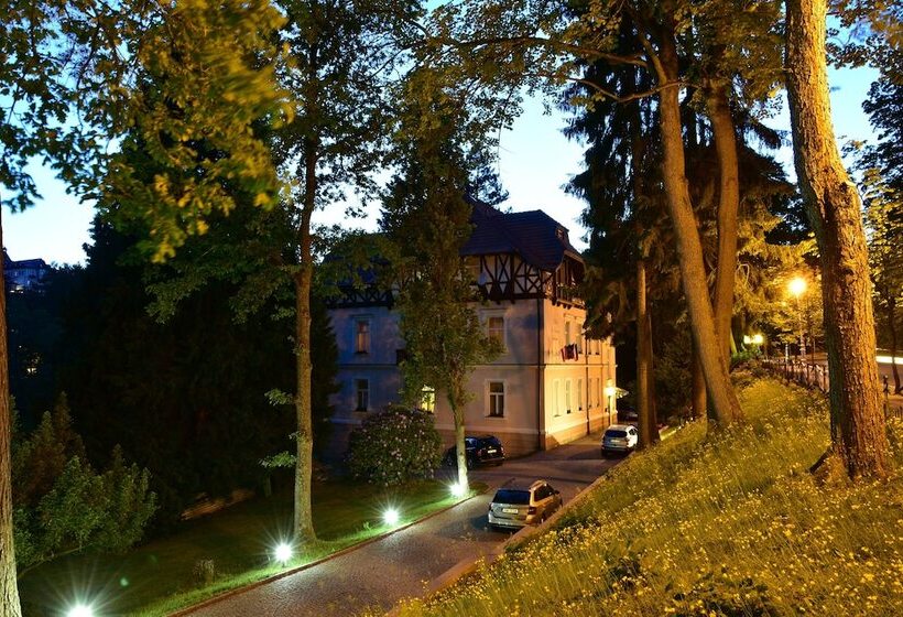 فندق Sant Georg Garni