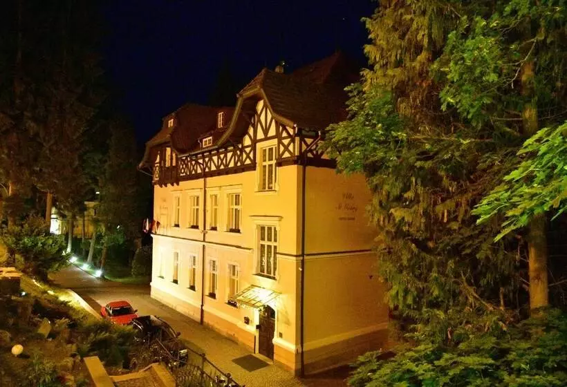 هتل Sant Georg Garni