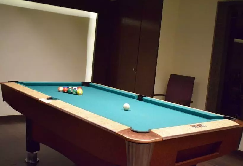 The Fern Kadamba Hotel And Spa