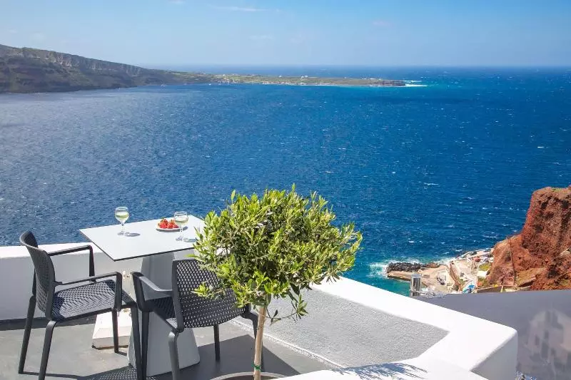 هتل Oia Memories Suites