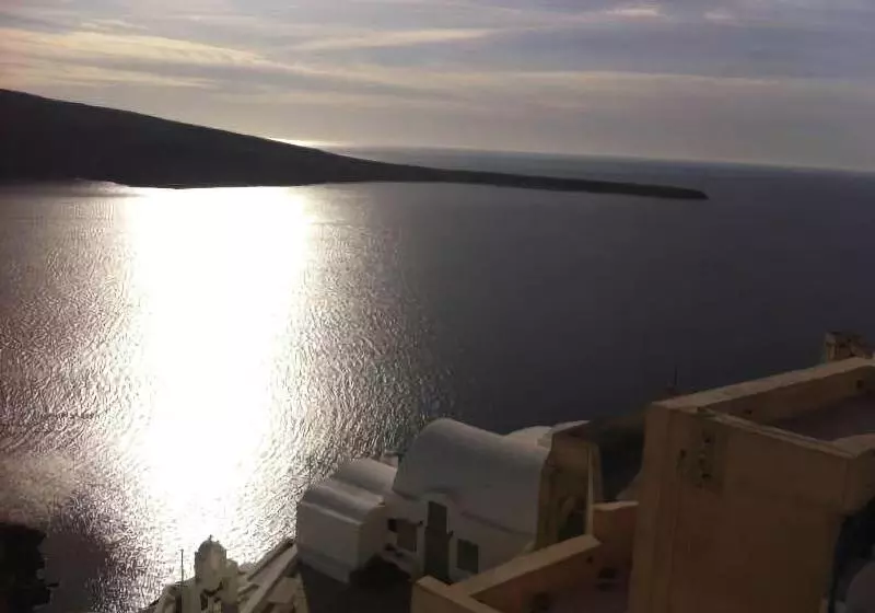 هتل Oia Memories Suites