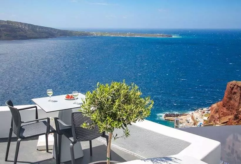 هتل Oia Memories Suites