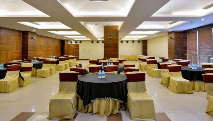 Hôtel Vijaya Tej Clarks Inn