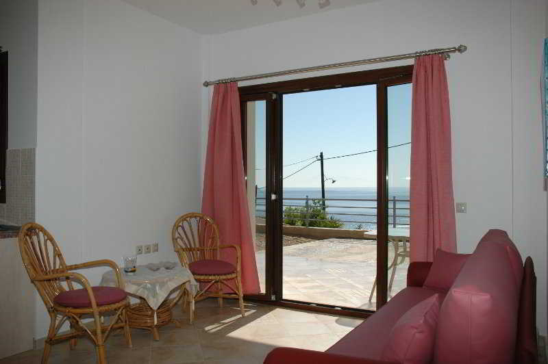 هتل Villa Platanaki