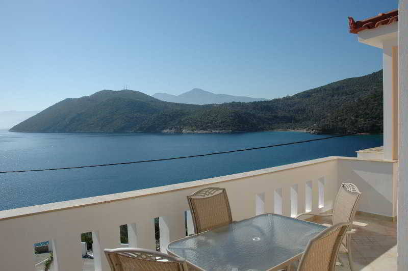 هتل Villa Platanaki