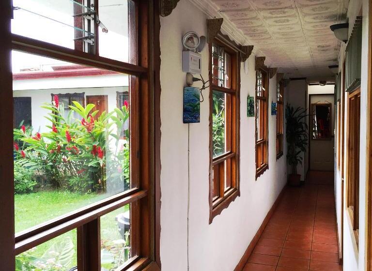 بنسيون Casa Kibi Kibi