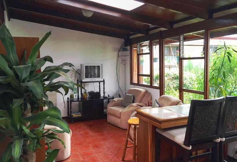 بنسيون Casa Kibi Kibi