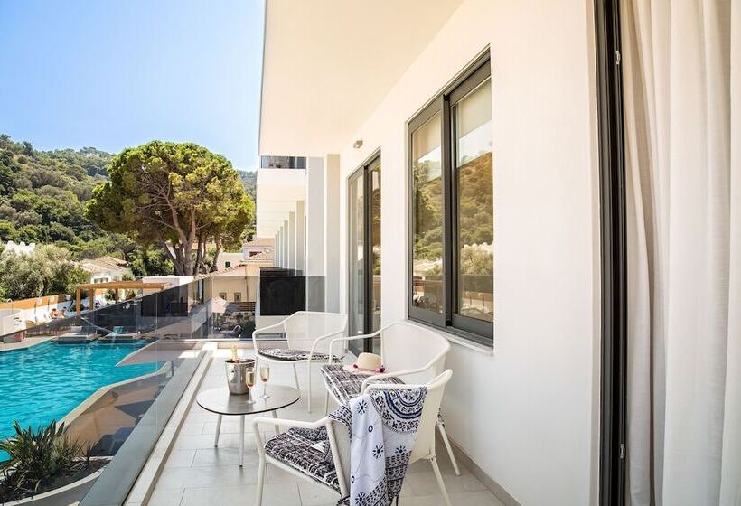 Samian Mare Hotel Suites & Spa