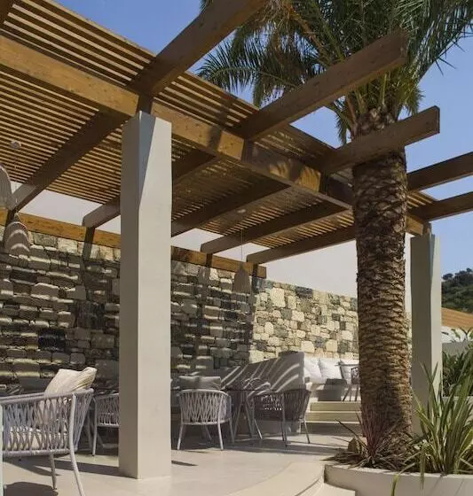 Samian Mare Hotel Suites & Spa