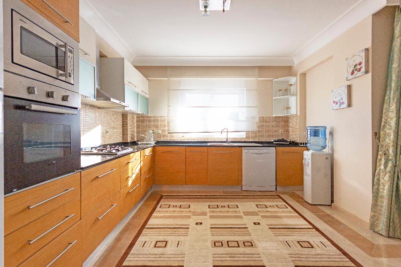 Отель Paradise Town Villa Lucky