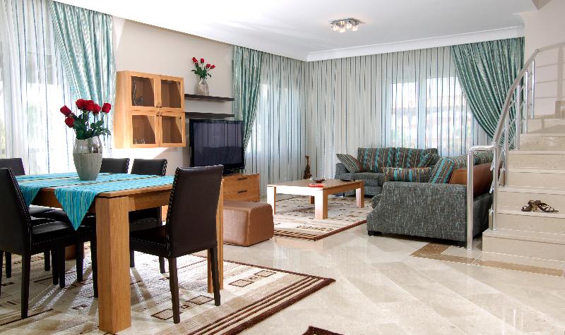 Отель Paradise Town Villa Lucky