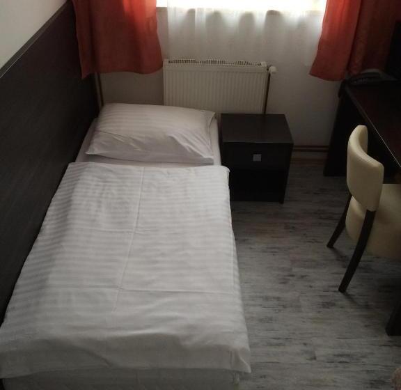 فندق صغير Promohotel Slavie