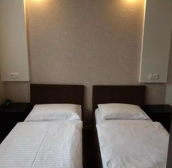 ユースホステル Promohotel Slavie