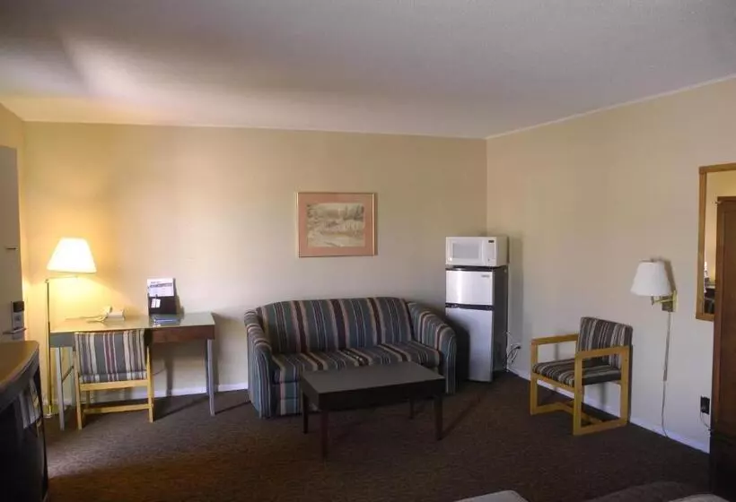 ホテル America's Best Inn and Suites Emporia