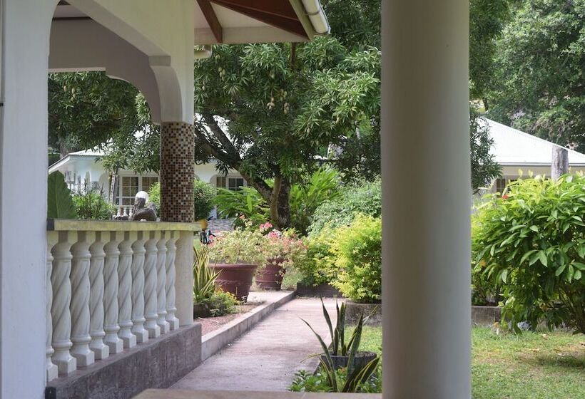 هتل Chalet Bamboo Vert