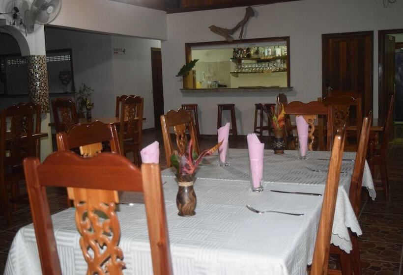 هتل Chalet Bamboo Vert