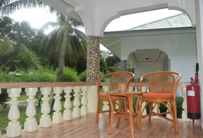 هتل Chalet Bamboo Vert