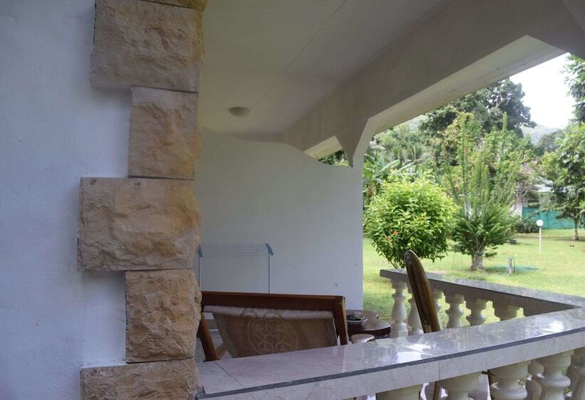 هتل Chalet Bamboo Vert