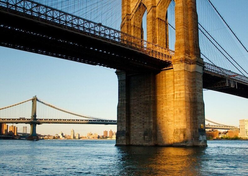 Four Seasons Hotel New York Downtown