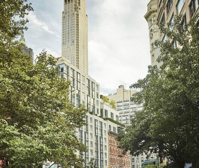 Four Seasons Hotel New York Downtown