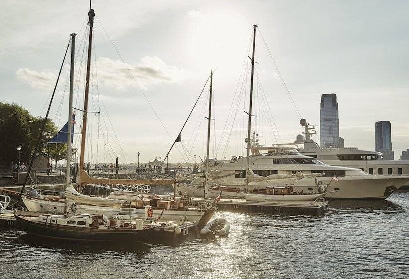 Four Seasons Hotel New York Downtown