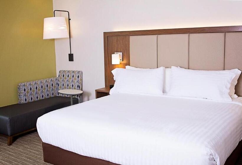 בית מלון כפרי Holiday Inn Express & Suites Greenwood Mall, An Ihg