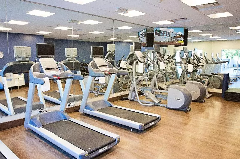 ホテル Holiday Inn Express & Suites Greenwood Mall, An Ihg
