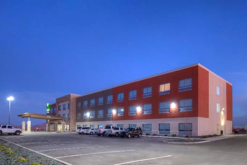ホテル Holiday Inn Express & Suites   Van Horn, An Ihg