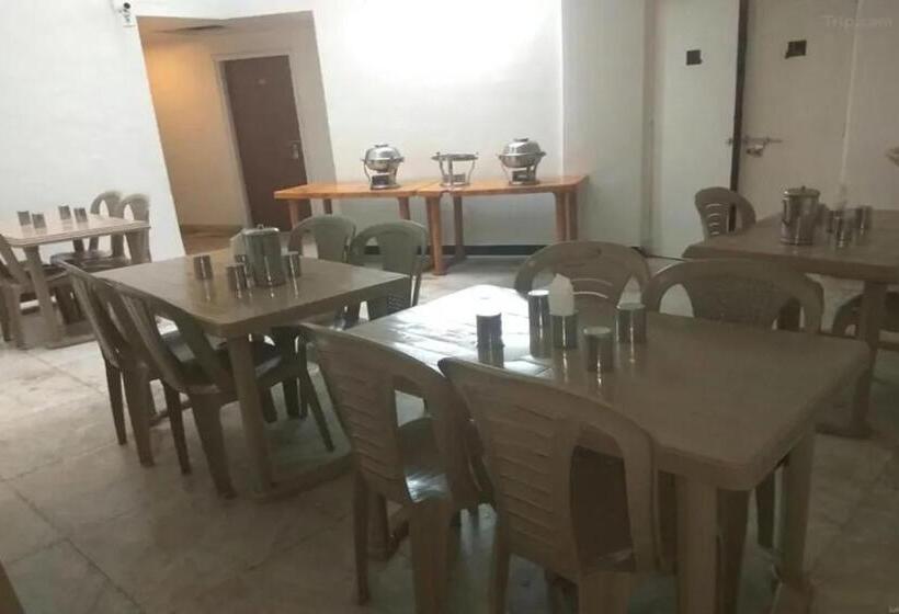 בית מלון כפרי Maharaja Residency