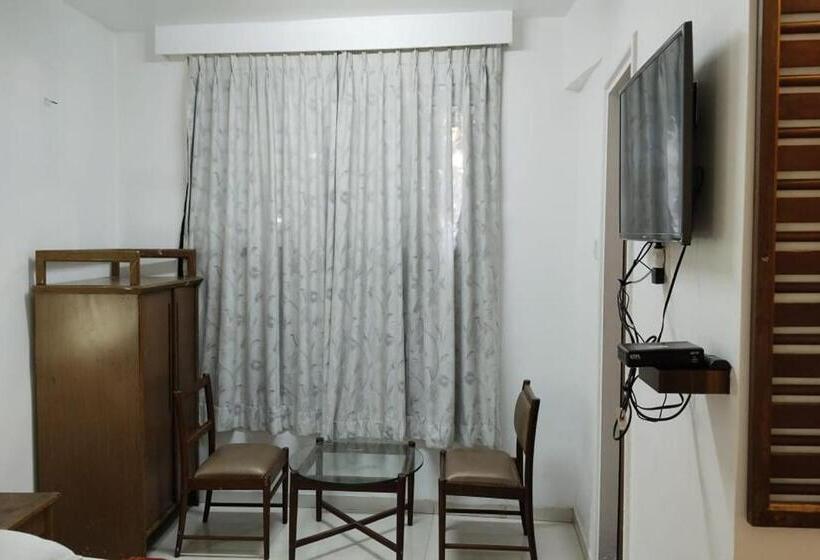 בית מלון כפרי Maharaja Residency