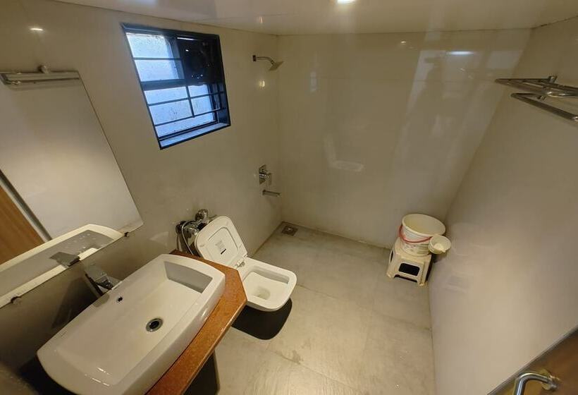 בית מלון כפרי Maharaja Residency