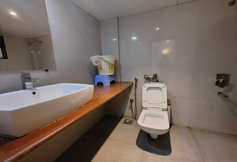 בית מלון כפרי Maharaja Residency