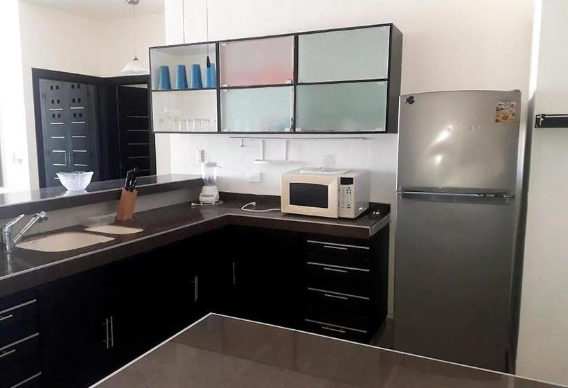 فندق Moonlight Condos