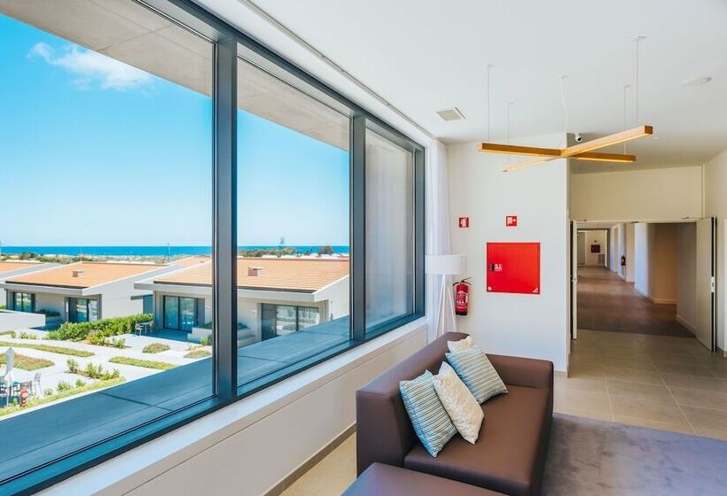 هتل Vila Baleira Village