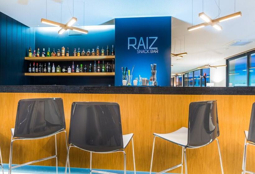 هتل Vila Baleira Village