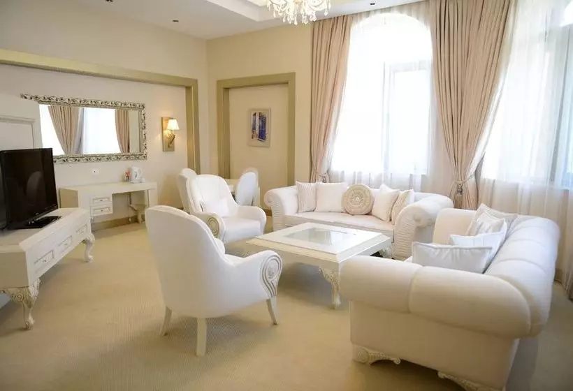 هتل Qafqaz Karvansaray