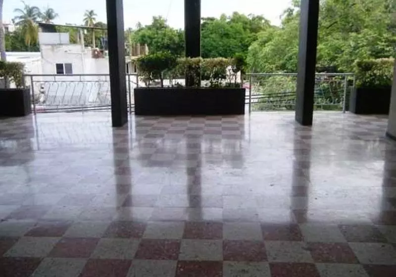 ホテル Sevillano