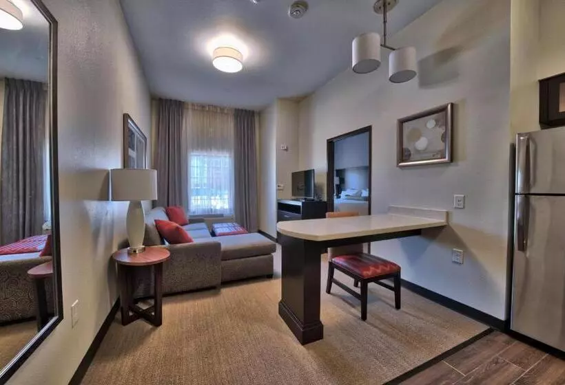 ホテル Staybridge Suites Lubbock South, An Ihg